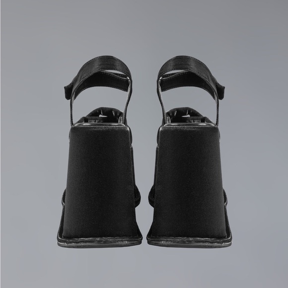 UNIF Black Bubble Platform Size 7 - Picture 3 of 11